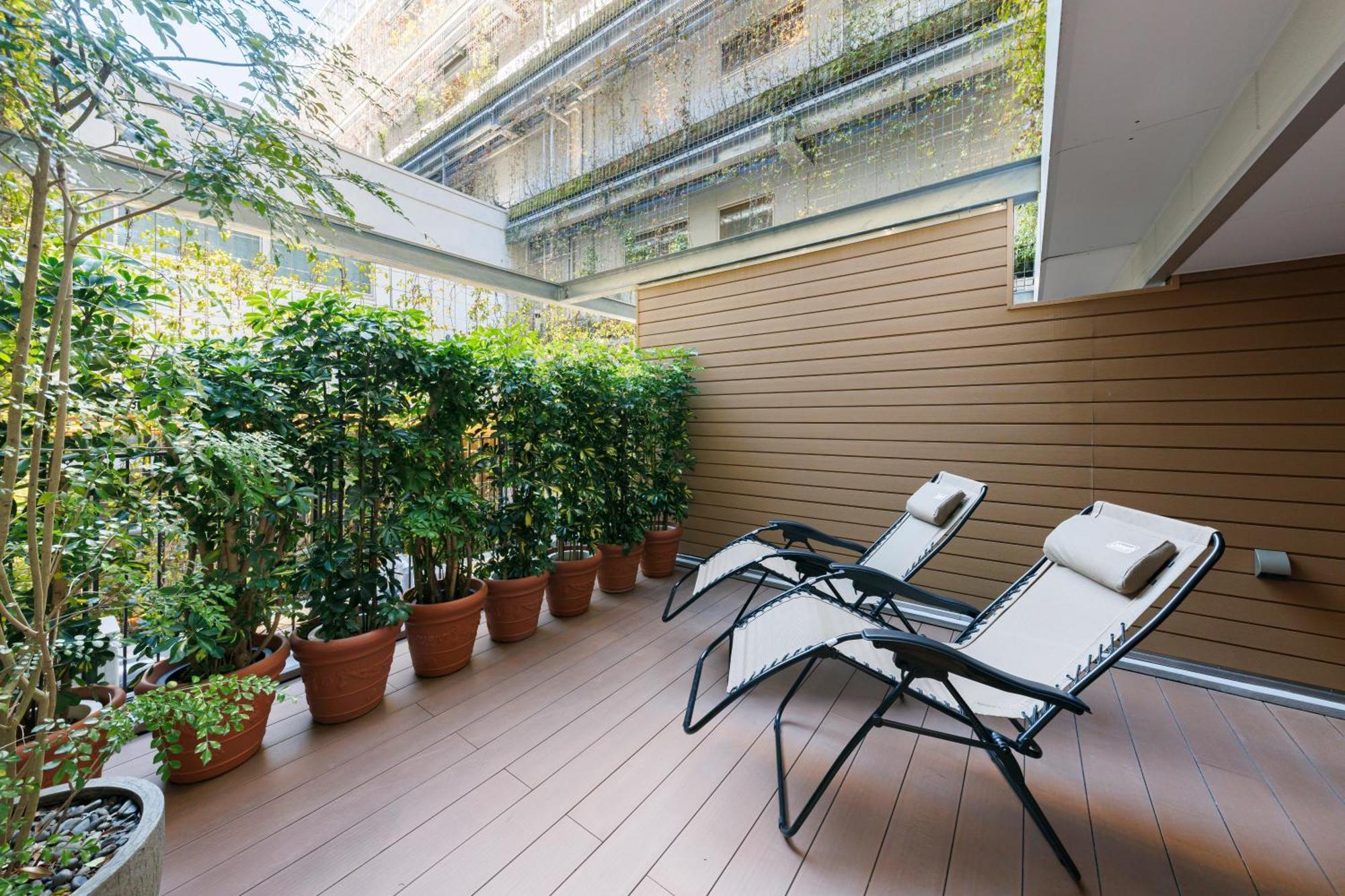 Good Nature Hotel Кіото Екстер'єр фото A balcony